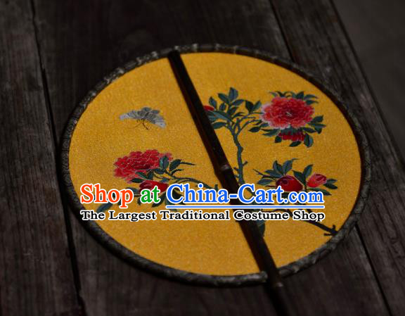 China Handmade Pomegranate Blossom Pattern Palace Fan Ancient Princess Court Circular Fan Traditional Golden Silk Fan