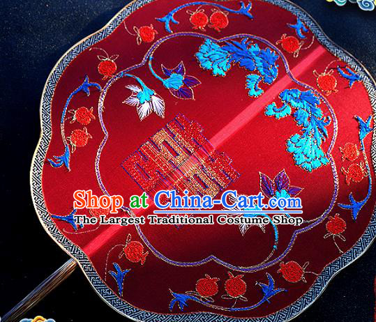 China Handmade Bride Palace Fan Traditional Dance Fan Wedding Red Silk Pomegranate Fan