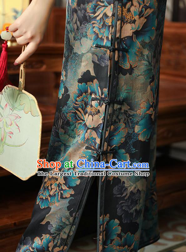 Asian Chinese Classical Peony Design Gambiered Guangdong Gauze Cheongsam Traditional Young Beauty Black Silk Qipao Dress