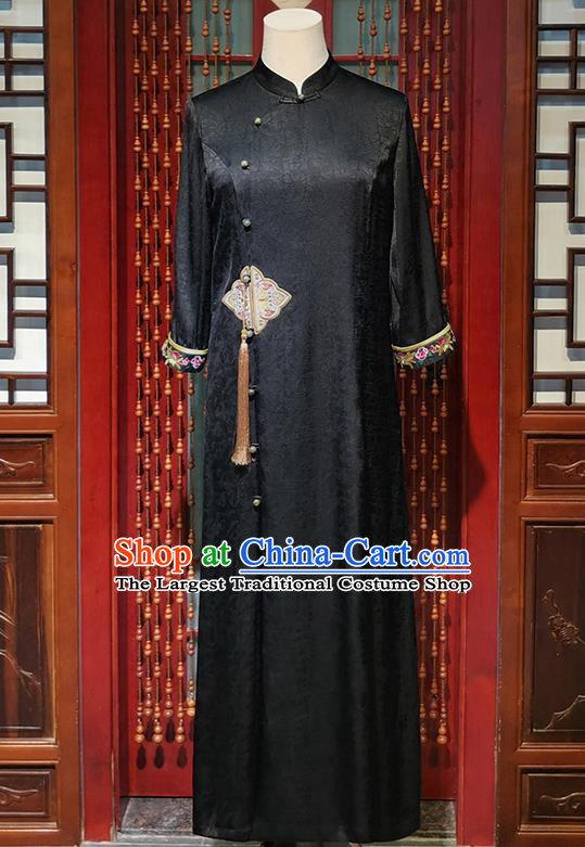Asian Chinese National Woman Clothing Classical Black Silk Cheongsam Costume Traditional Embroidered Qipao Dress