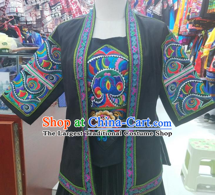 Chinese Ethnic Folk Dance Costumes Traditional Guizhou Miao National Minority Stage Performance Embroidery Clothing