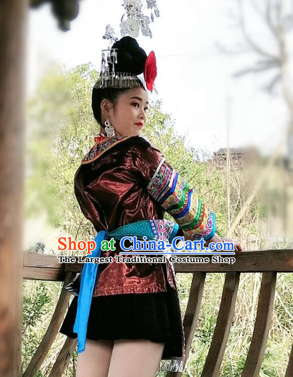 Chinese Dong Ethnic Woman Stage Performance Costumes Traditional National Minority Folk Dance Clothing
