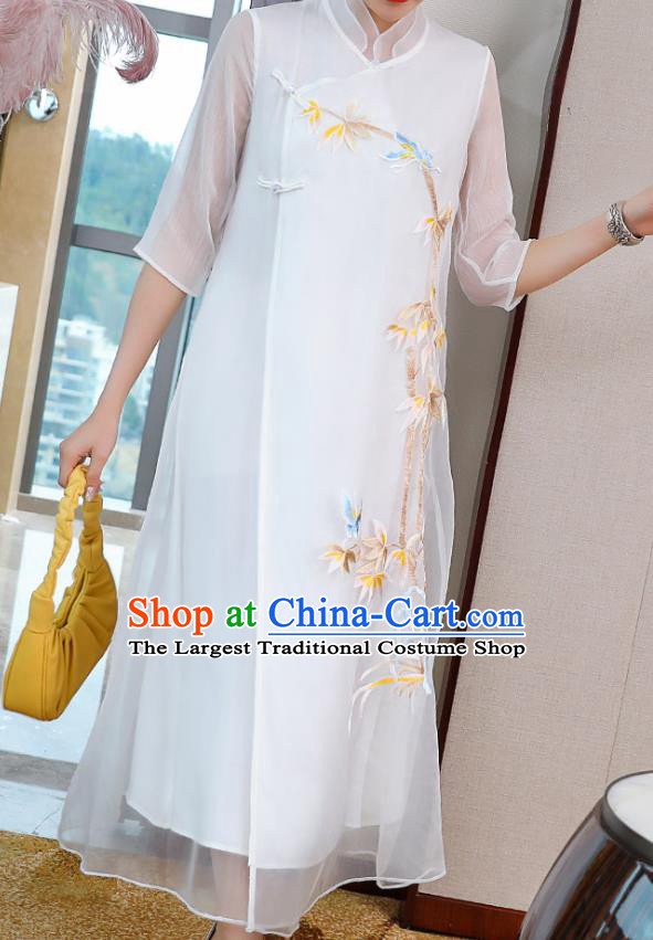 China Traditional Young Woman Tang Suit Qipao Dress Classical Embroidered Bamboo White Organdy Cheongsam Costume