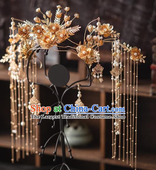 Chinese Bride Hair Clasp Traditional Wedding Hair Accessories Classical Xiuhe Suit Golden Flowers Tassel Hair Crown