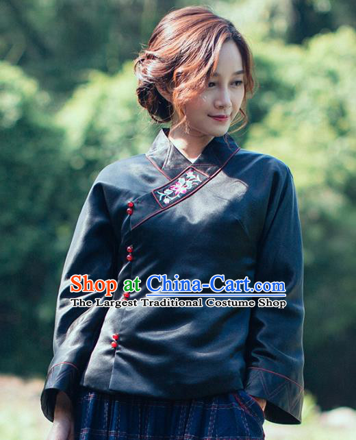 China Classical Embroidered Jacket National Women Clothing Tang Suit Black Silk Cotton Wadded Coat