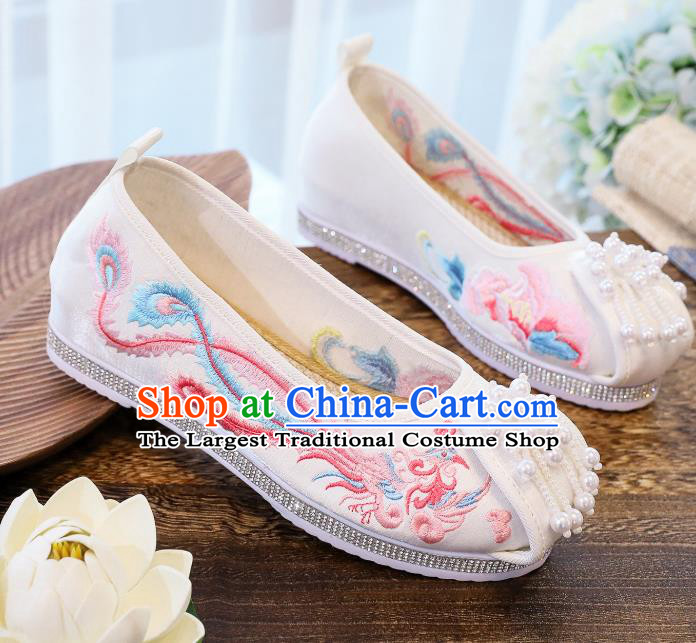 China Traditional Hanfu Pearls Tassel Shoes Handmade White Cloth Shoes National Embroidered Phoenix Shoes