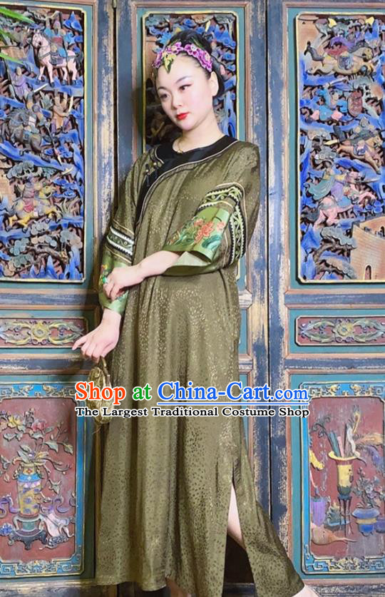 China Loose Cheongsam Hand Embroidered Olive Green Silk Qipao Dress National Women Costume