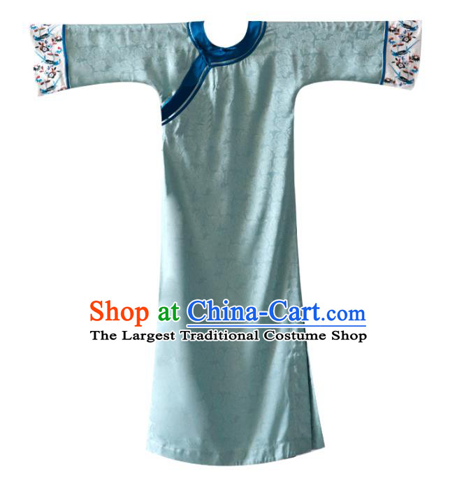 China Classical Wide Sleeve Cheongsam Clothing Traditional Embroidered Light Green Silk Qipao Dress