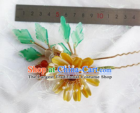 Chinese Ancient Young Lady Hairpin Traditional Ming Dynasty Yellow Shell Chrysanthemum Hair Stick