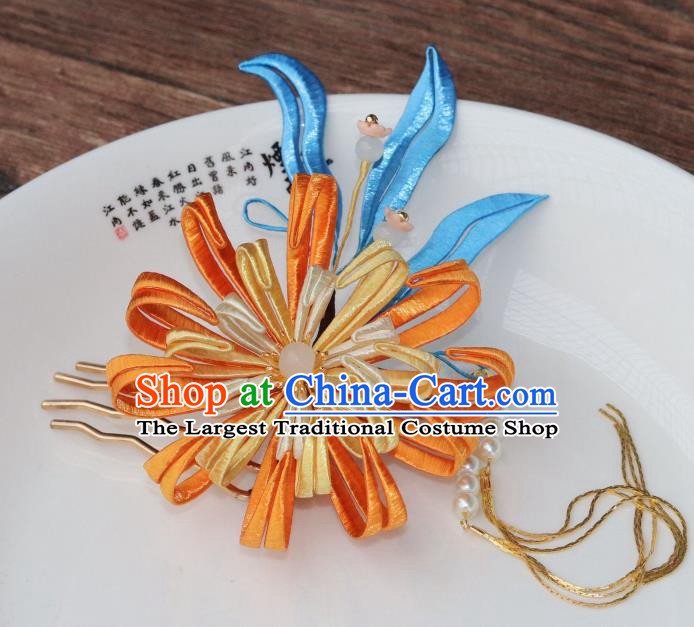 Chinese Ancient Infanta Golden Tassel Hairpin Traditional Ming Dynasty Princess Orange Silk Chrysanthemum Hair Comb