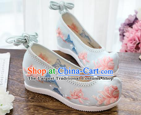 China Handmade Light Blue Cloth Shoes National Woman Shoes Traditional Embroidered Flowers Wedges Shoes