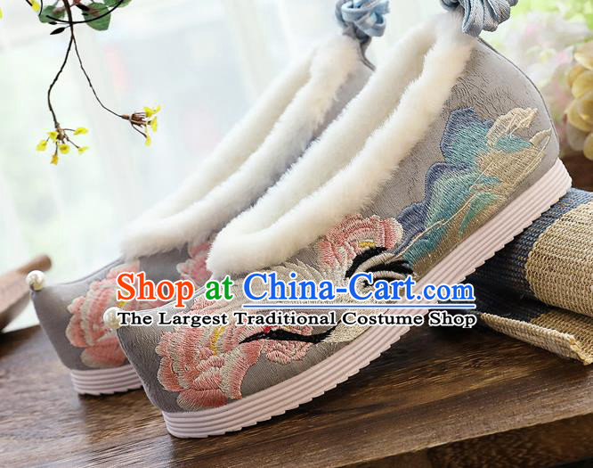 China Handmade Winter Grey Cloth Shoes National Woman Hanfu Shoes Traditional Embroidered Cloud Crane Shoes