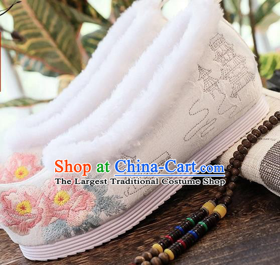 China National White Cloth Shoes Traditional Embroidered Peony Shoes Handmade Winter Woman Hanfu Shoes