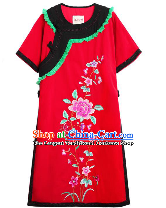 Chinese Traditional National Woman Costume Tang Suit Embroidered Red Long Shirt