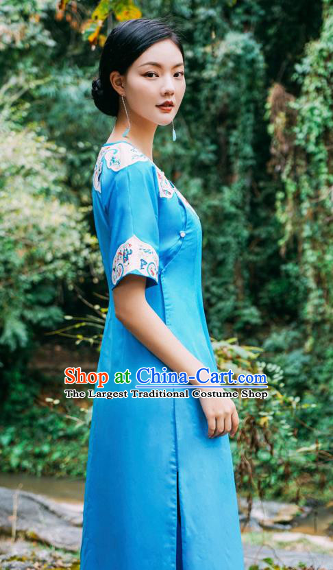 Chinese Traditional Round Collar Qipao Dress Costume National Young Lady Embroidered Blue Cheongsam