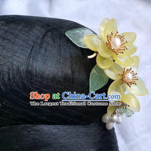 China Ancient Princess Yellow Lotus Hairpin Traditional Song Dynasty Pearls Hair Stick