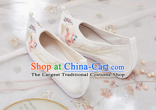 China Traditional White Cloth Shoes Handmade Ancient Princess Shoes National Embroidered Phoenix Shoes