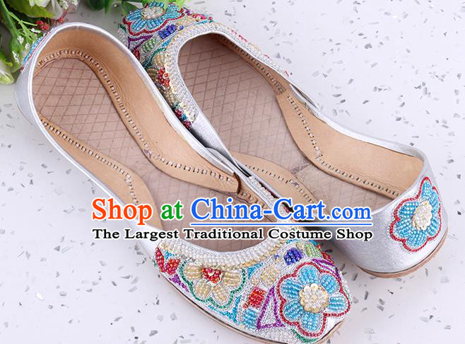 Asian Traditional Court Argent Leather Shoes Indian Folk Dance Shoes Handmade Embroidery Beads Flowers Shoes