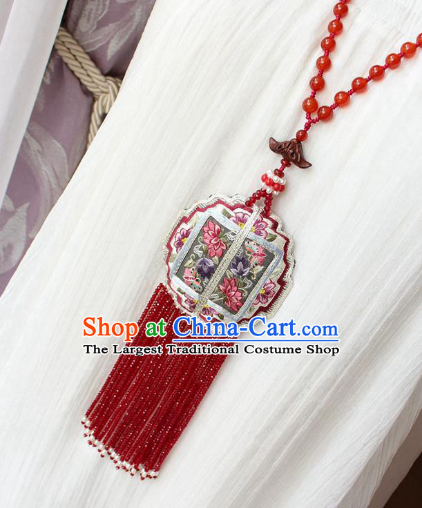 China Handmade Embroidered Lotus Sachet Necklet Accessories Traditional Cheongsam Red Beads Tassel Necklace