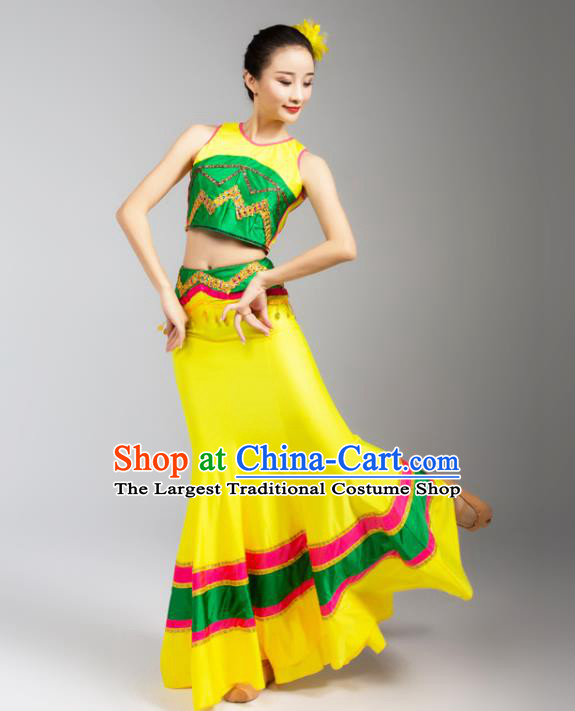 China Yunnan Ethnic Peacock Dance Yellow Dress Outfits Traditional Dai Nationality Woman Clothing