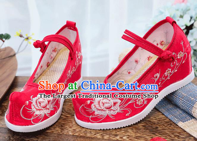 China National Red Cloth Shoes Traditional Wedding Bride Wedge Shoes Embroidered Peony Shoes
