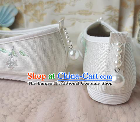 China Ancient Young Lady Shoes Traditional Hanfu Shoes Song Dynasty Pearls Embroidered Shoes
