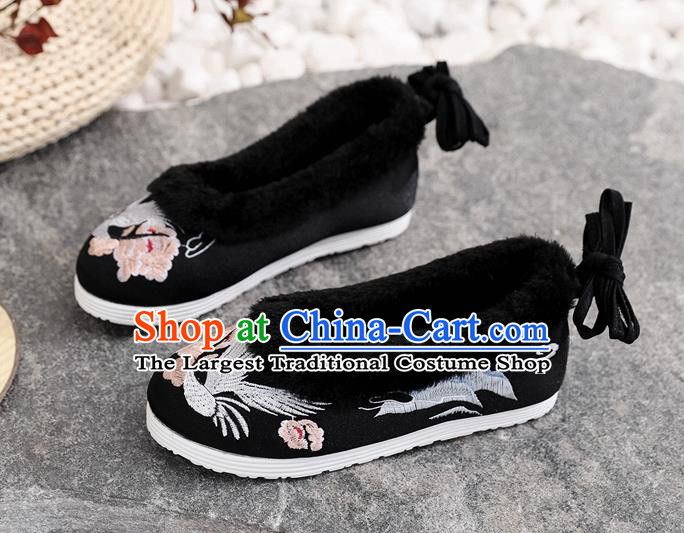 Chinese National Black Cloth Shoes Traditional Winter Shoes Woman Embroidered Crane Shoes