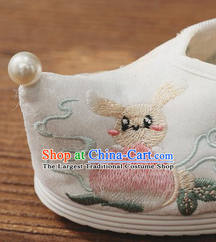 China Handmade White Cloth Bow Shoes Embroidered Peach Shoes Folk Dance Shoes