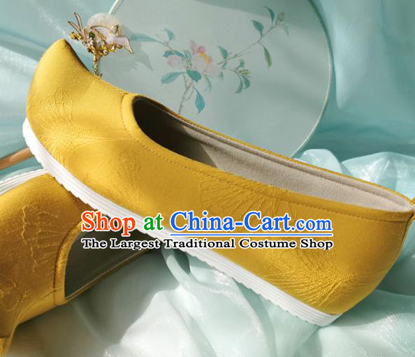 China Ancient Taoist Nun Shoes Classical Yellow Cloth Shoes Traditional Ming Dynasty Hanfu Shoes