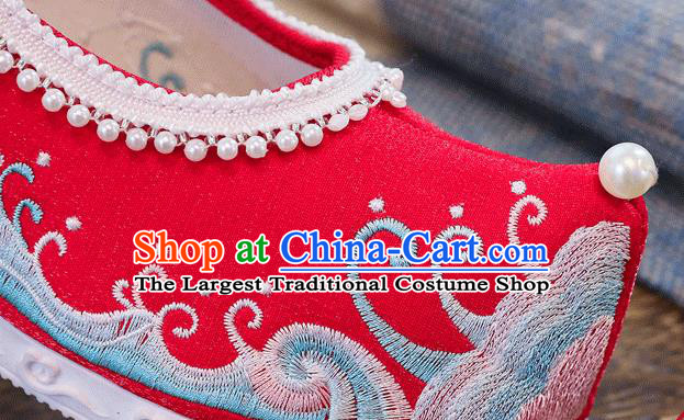China National Woman Wedding Red Shoes Traditional Hanfu Embroidered Wave Shoes Handmade Folk Dance Pearls Shoes