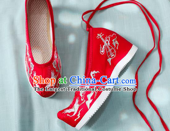China Red Embroidered Cloud Crane Shoes Traditional Wedding Bride Shoes Handmade Wedge Shoes