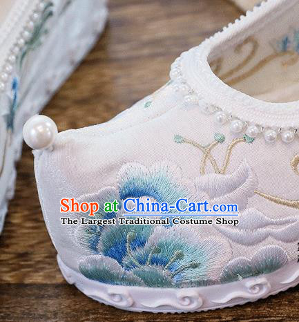 China Traditional Hanfu Woman White Cloth National Embroidered Peony Shoes Handmade Folk Dance Pearls Shoes