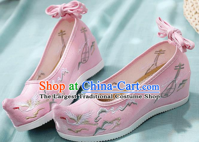 China Handmade Wedge Shoes Embroidered Cloud Crane Shoes Traditional Pink Cloth Shoes