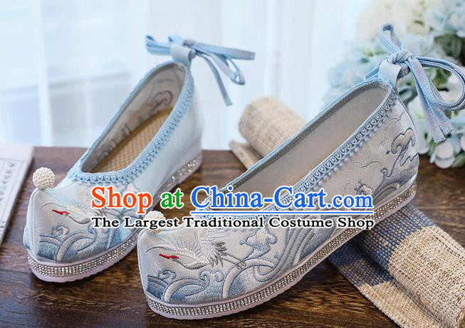 China Handmade Hanfu Blue Shoes Traditional Ming Dynasty Princess Shoes Embroidered Crane Shoes