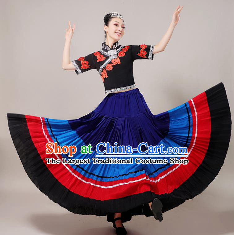 China Yi Minority Folk Dance Dress Guangxi Nationality Clothing Ethnic Performance Outfits and Hair Accessories