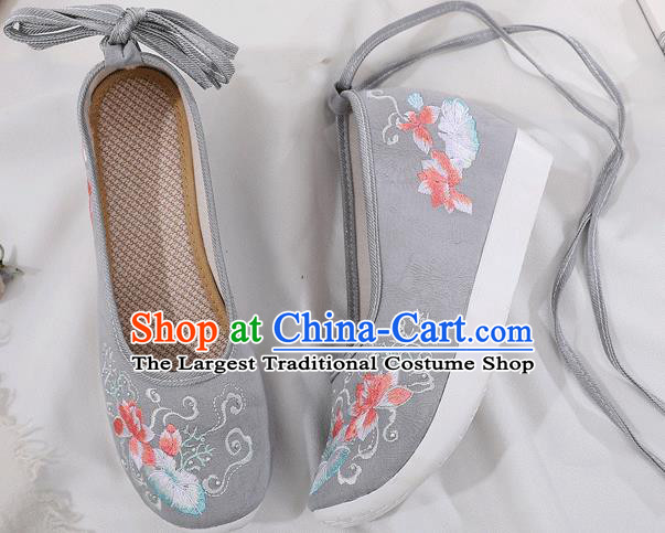 China Traditional Embroidered Lotus Grey Shoes Handmade Cloth Platform Shoes