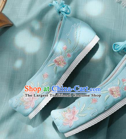 China Traditional Bow Shoes Folk Dance Blue Cloth Shoes Embroidered Peach Blossom Shoes