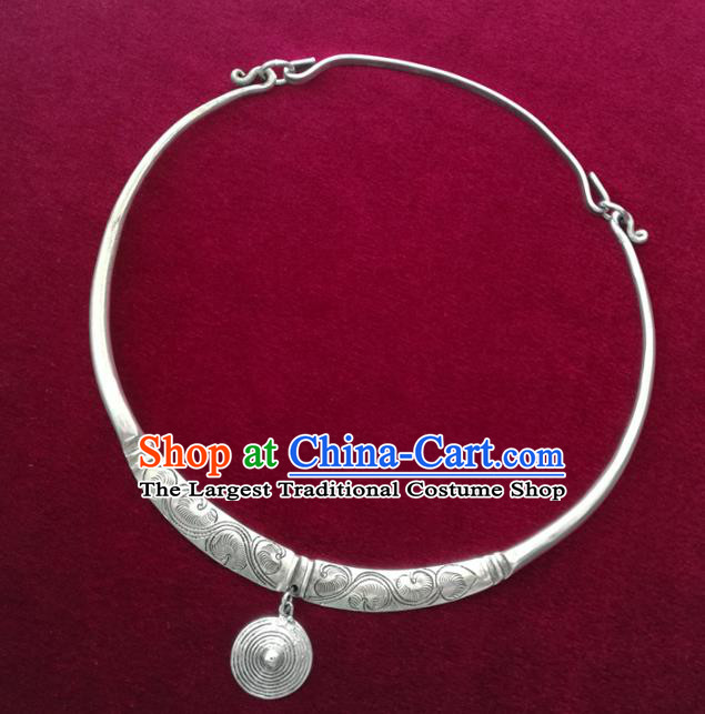Chinese Handmade Silver Carving Necklet Hmong Ethnic Wedding Jewelry Accessories
