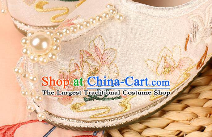 Chinese Embroidered White Satin Shoes Traditional Pearls Toe Hanfu Shoes Ancient Ming Dynasty Princess Shoes