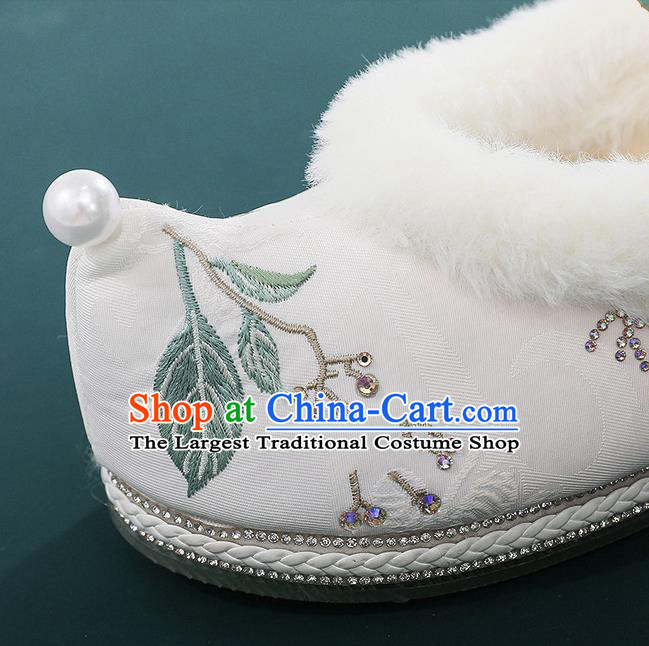 China Traditional Winter Hanfu Shoes Ancient Ming Dynasty Princess Bow Shoes Embroidered White Cloth Shoes
