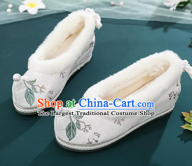 China Traditional Winter Hanfu Shoes Ancient Ming Dynasty Princess Bow Shoes Embroidered White Cloth Shoes