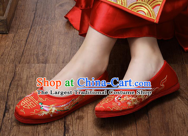 Chinese Classical Bride Embroidered Shoes National Wedding Woman Shoes Traditional Beijing Red Cloth Shoes