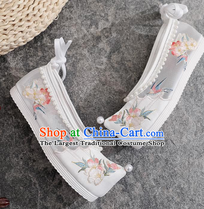 Chinese Classical Embroidered Shoes National Woman Summer Shoes Traditional Folk Dance White Cloth Shoes