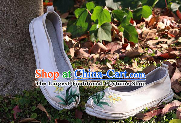 Chinese Yunnan Ethnic Beige Satin Shoes Hand Embroidered Orchids Shoes Traditional National Shoes