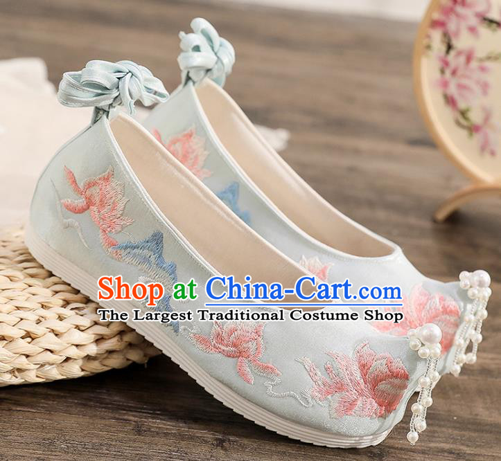 China Ancient Princess Shoes Traditional Hanfu Beads Toe Shoes Ming Dynasty Embroidered Shoes Blue Cloth Shoes