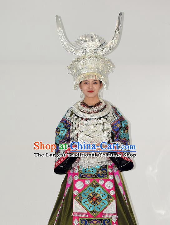 Chinese Ethnic Folk Dance Garment Outfits Miao Nationality Festival Clothing Hmong Minority Performance Green Dress and Silver Hat