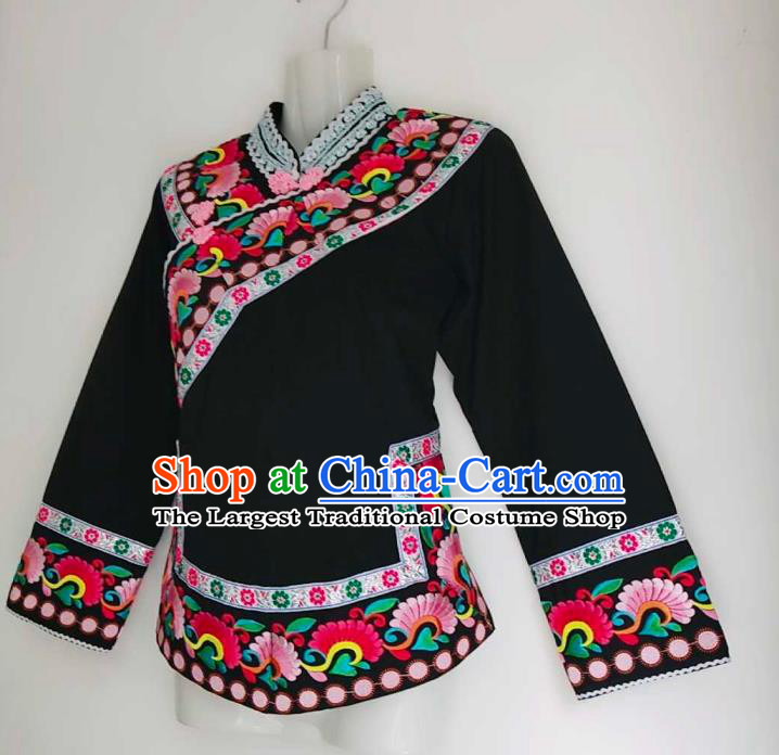 Chinese Guizhou Ethnic Top Garment Bouyei Minority Embroidered Shirt Clothing Puyi Nationality Black Blouse