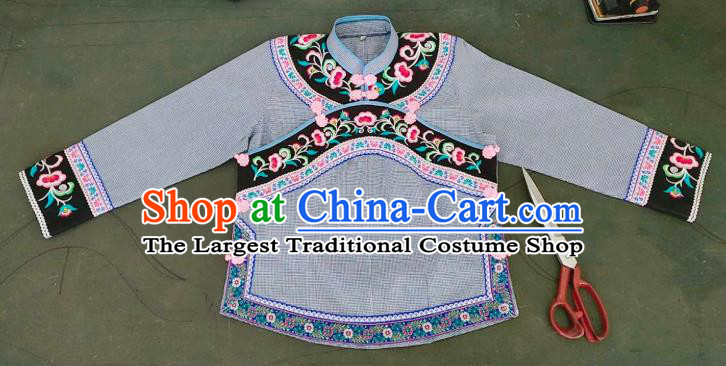 Chinese Guizhou Ethnic Dance Clothing Bouyei Nationality Embroidered Grey Blouse Top Garment