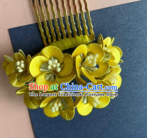 China Handmade Yellow Silk Plum Blossom Hairpin Traditional Hanfu Hair Accessories Ancient Song Dynasty Princess Hair Comb