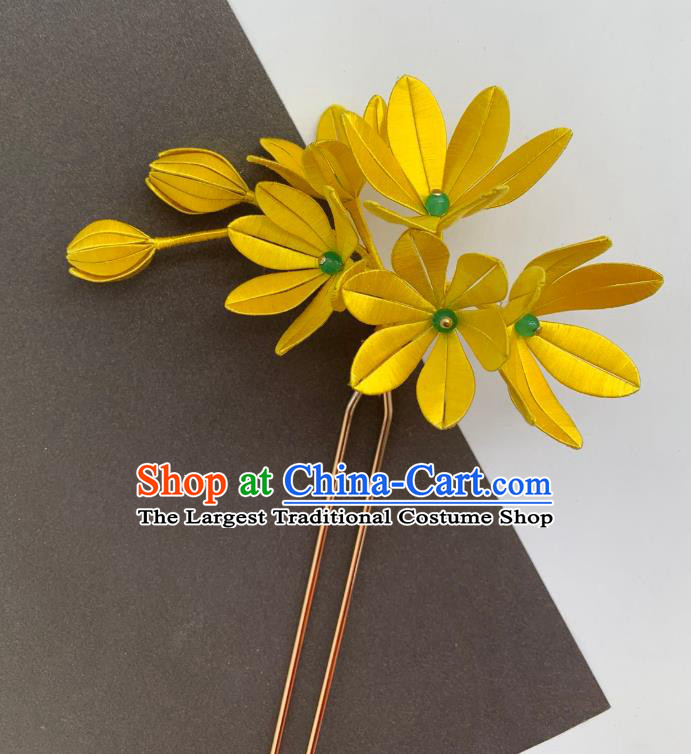 China Handmade Yellow Silk Winter Jasmine Hairpin Traditional Hanfu Hair Accessories Ancient Song Dynasty Young Woman Hair Clip